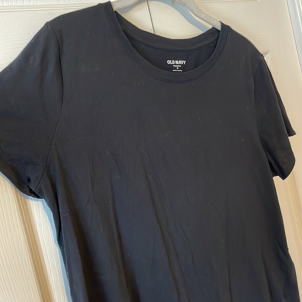 Old Navy Everywear T-shirt - Picture 3 of 5